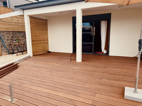 LAMES TERRASSE RAINURE BAMBOU 18*137*1850 CARAMEL