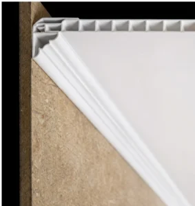 CORNICHE ANGLE PVC BLANC L:2.60M EP:8MM