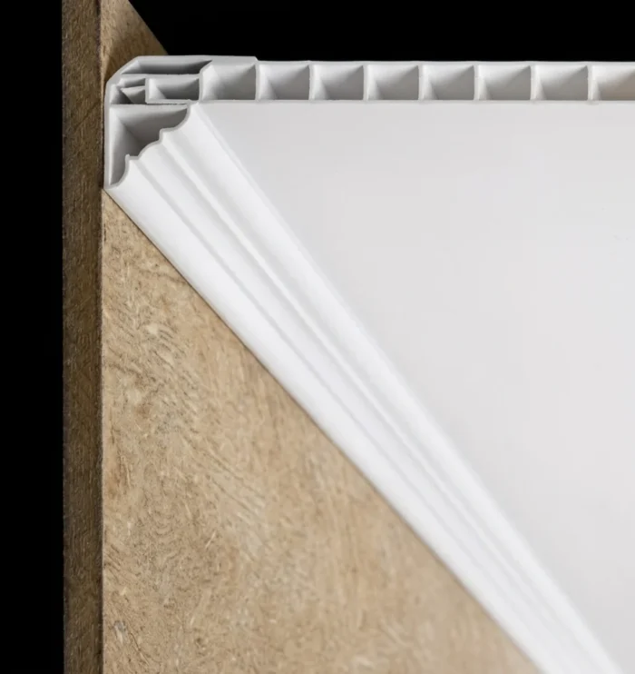 CORNICHE ANGLE PVC BLANC L:3.00M EP:8MM