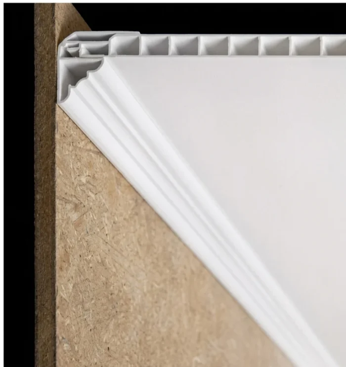 CORNICHE ANGLE PVC BLANC L:4.00M EP:8MM