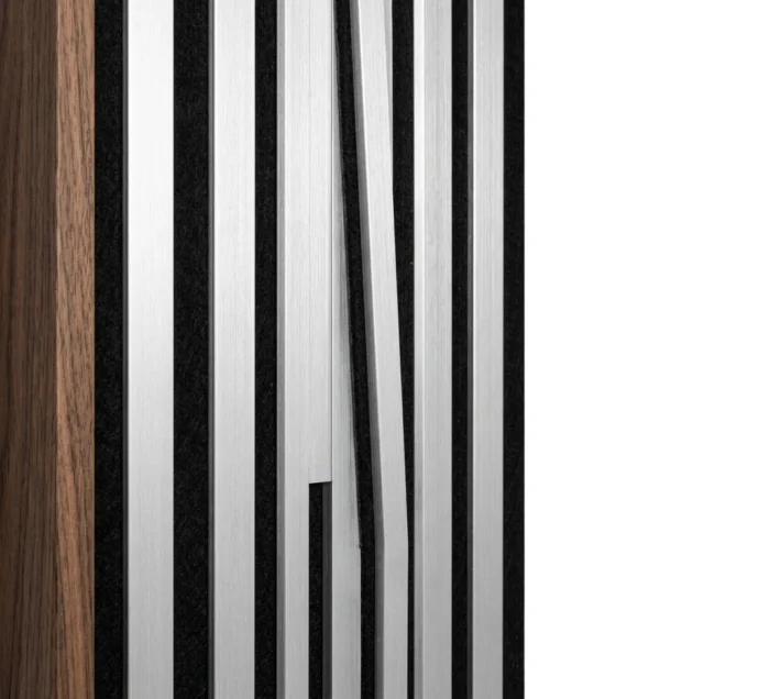 PANNEAUX ACOUSTIQUES 18*134*2800 SILVER 257 (PAQUET DE 6LAMES 2.23M²)
