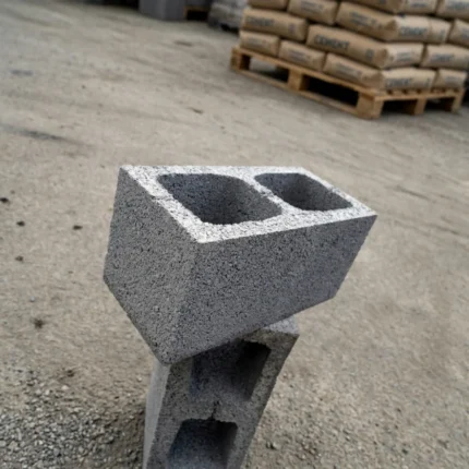 BLOC PIERRE US A CREPIR 20*20*40 (P 90PCS)